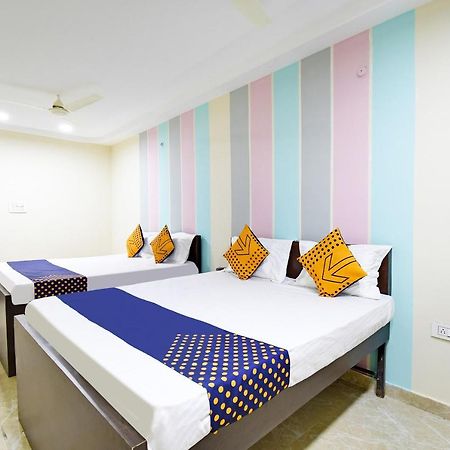 Spot On 67472 Anant Palace Hotell Raj Nandgaon Eksteriør bilde