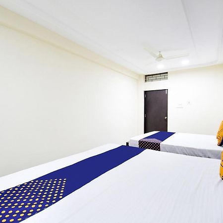 Spot On 67472 Anant Palace Hotell Raj Nandgaon Eksteriør bilde