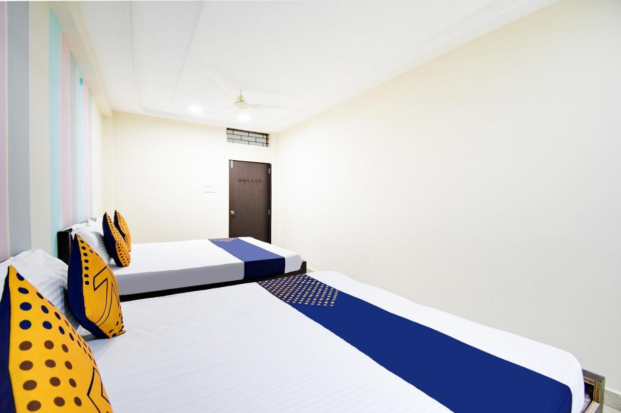 Spot On 67472 Anant Palace Hotell Raj Nandgaon Eksteriør bilde
