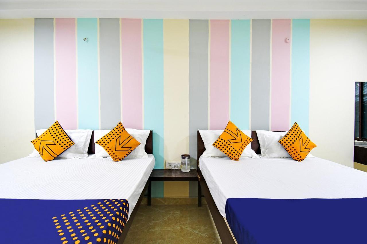 Spot On 67472 Anant Palace Hotell Raj Nandgaon Eksteriør bilde