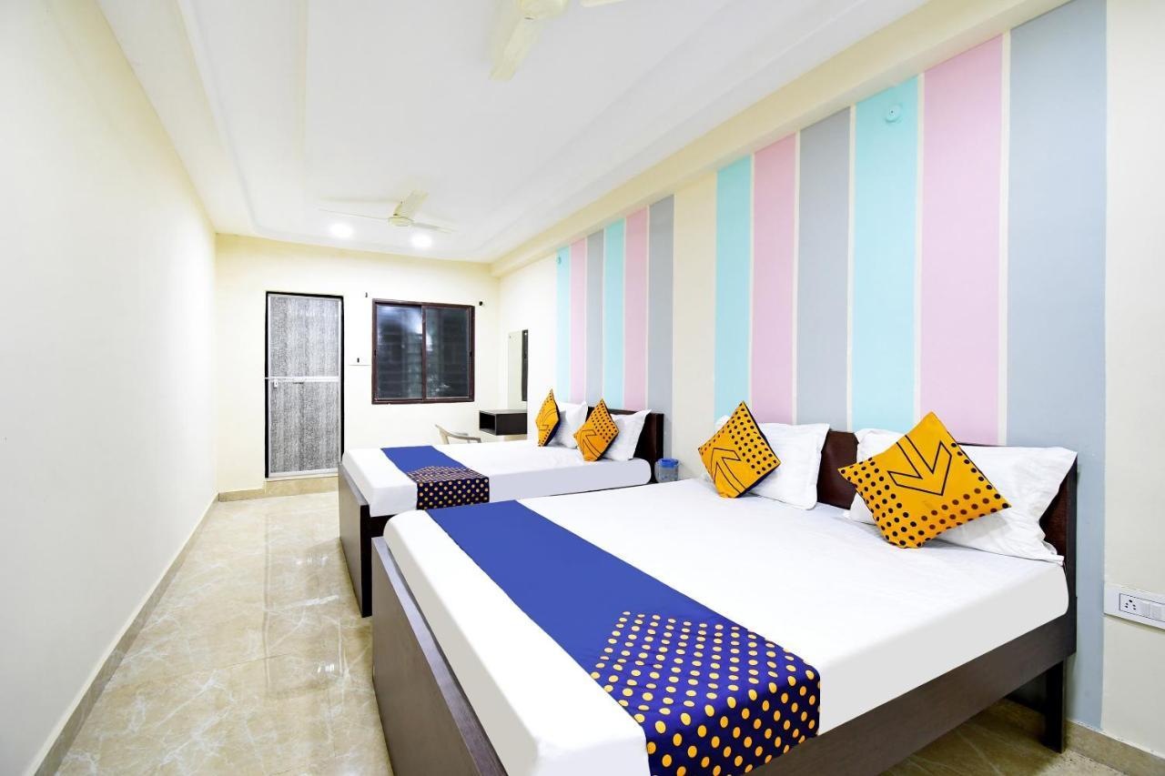 Spot On 67472 Anant Palace Hotell Raj Nandgaon Eksteriør bilde